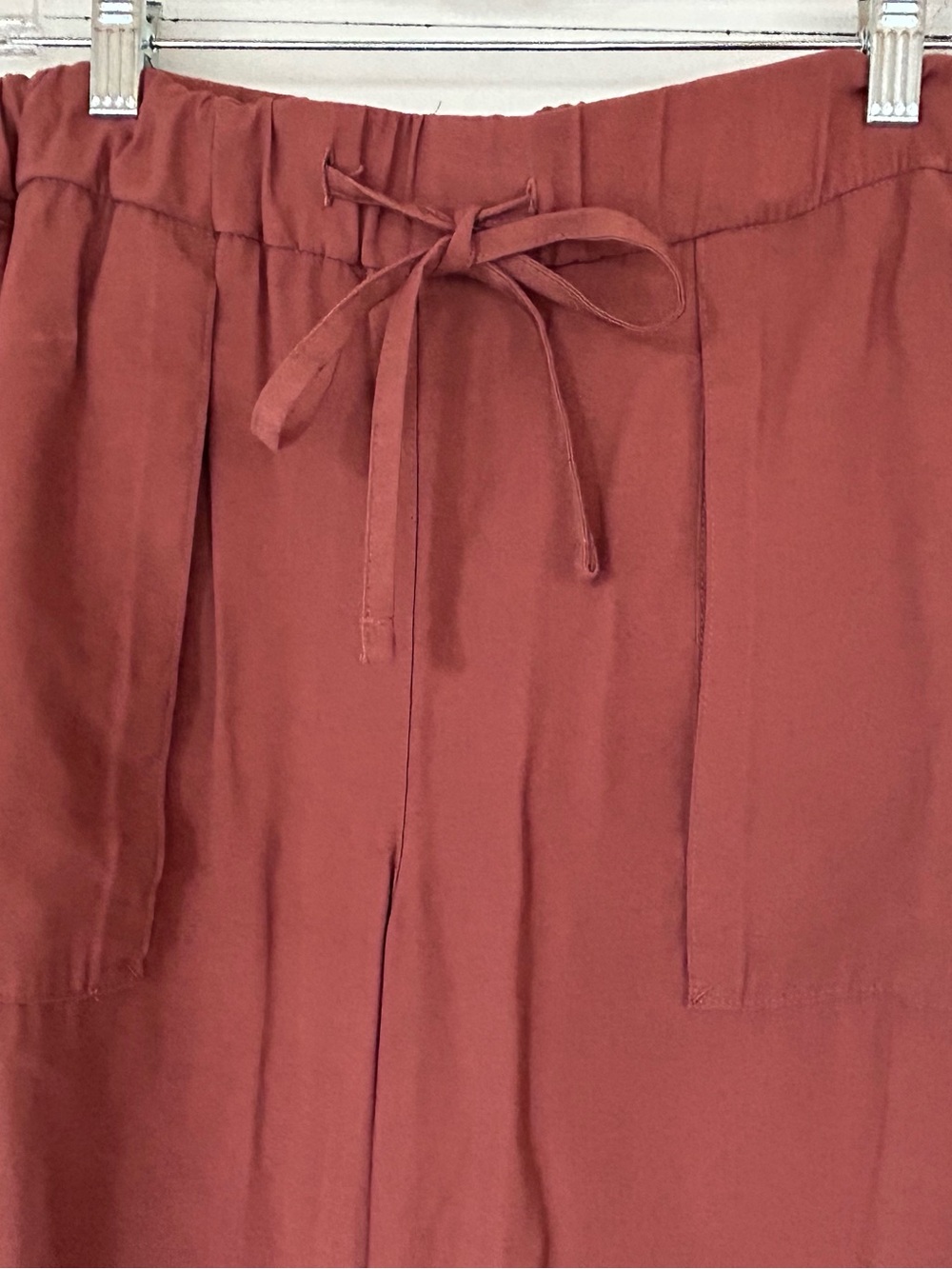 Loft Wide Leg Drawstring Pants W/Front and Back Pockets, Rust Color, Size Large - Picture 3 of 6